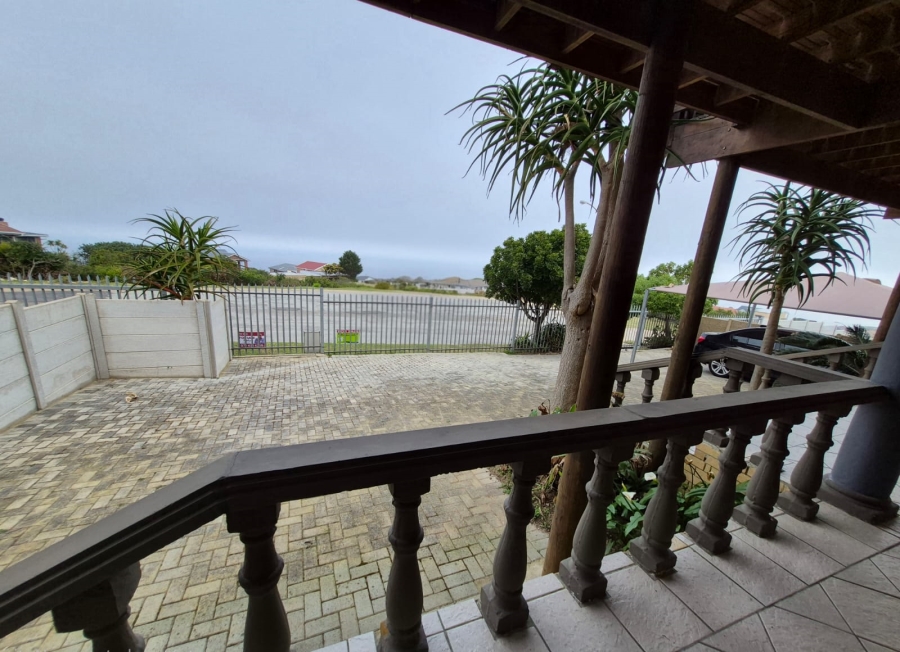 7 Bedroom Property for Sale in Dana Bay Western Cape